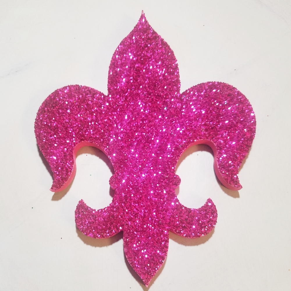 Wooden fleur-de-lis what hot pink glitter